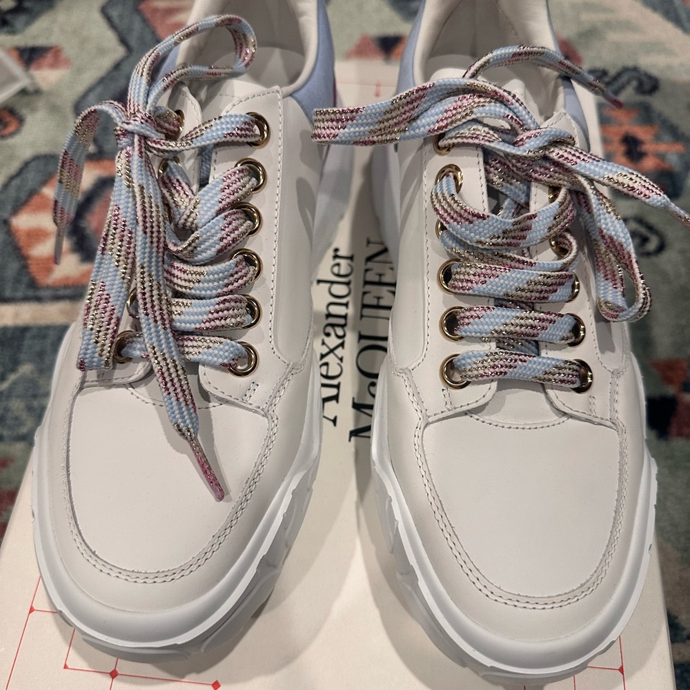 Alexander McQueen White Low-Top Sneakers with Silver Eyelets. Never worn!